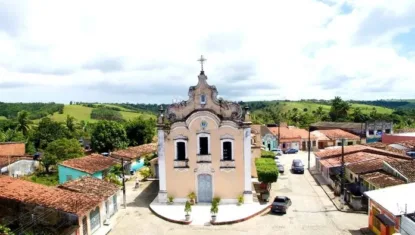 Mulher morre após ser esfaqueada pelo marido na véspera de Natal