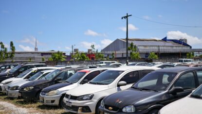 Detran realiza leilão de mais de 600 veículos em Maceió e em Arapiraca