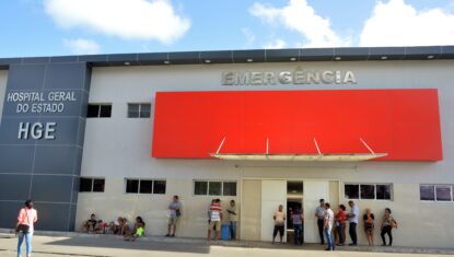 Jovem tem lábios arrancados por companheiro e é encaminhada ao HGE em Maceió