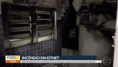 Jovem diz que foi salva por namorado que morreu em incêndio e afirma também ser vítima da tragédia; VÍDEO