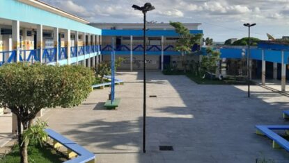 Polícia Militar apreende maconha após adolescente pedir 'delivery' em escola de Arapiraca