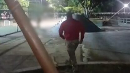 Adolescente com tatuagem de símbolo associado ao nazismo agride mulher trans e filma ação em AL