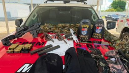 Suspeito morre durante troca de tiros com a PM em Maceió; armas foram apreendidas