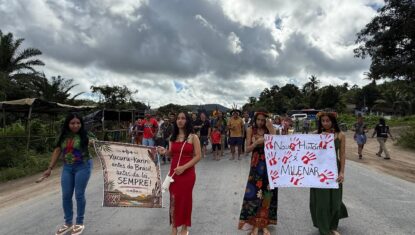 Indígenas bloqueiam BR-101 em AL em protesto contra julgamento do Marco Temporal