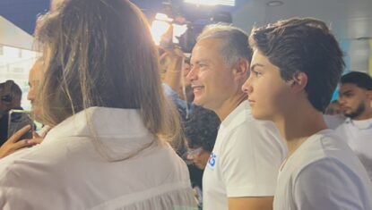 Renan Filho (MDB) vota em Maceió