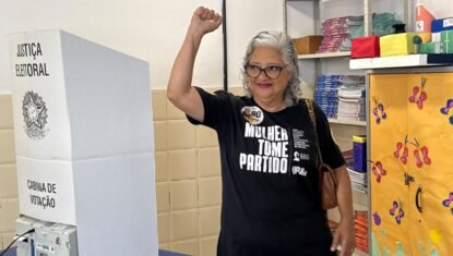 Lenilda Luna (UP) vota em Maceió